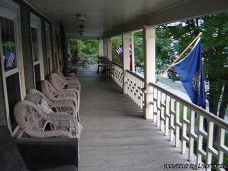 Maplehurst Inn Peterborough Exterior photo